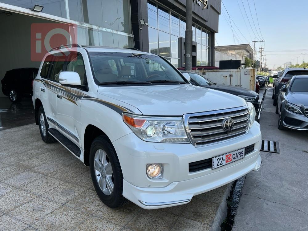 تويوتا لاندكروزر